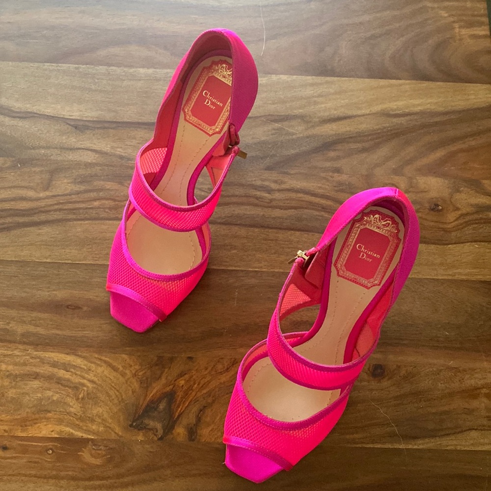Dior hot pink high heels size 38 European